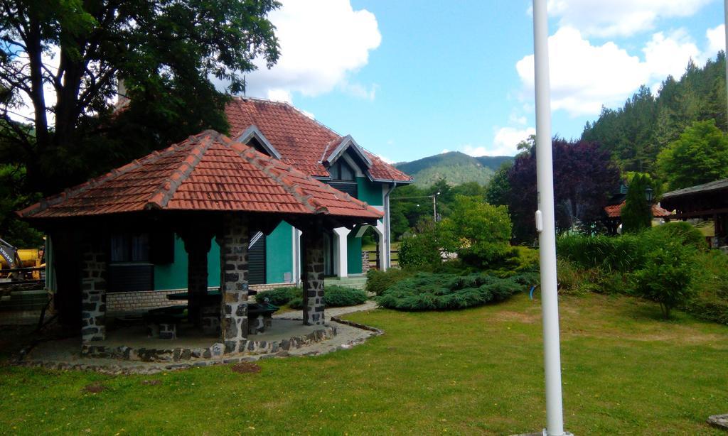 Planinska Kuca Mokra Gora Exterior foto
